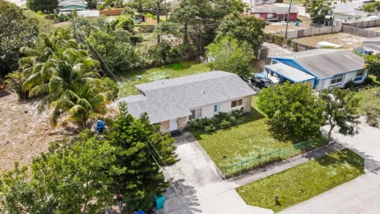 Single Family Homes image 3